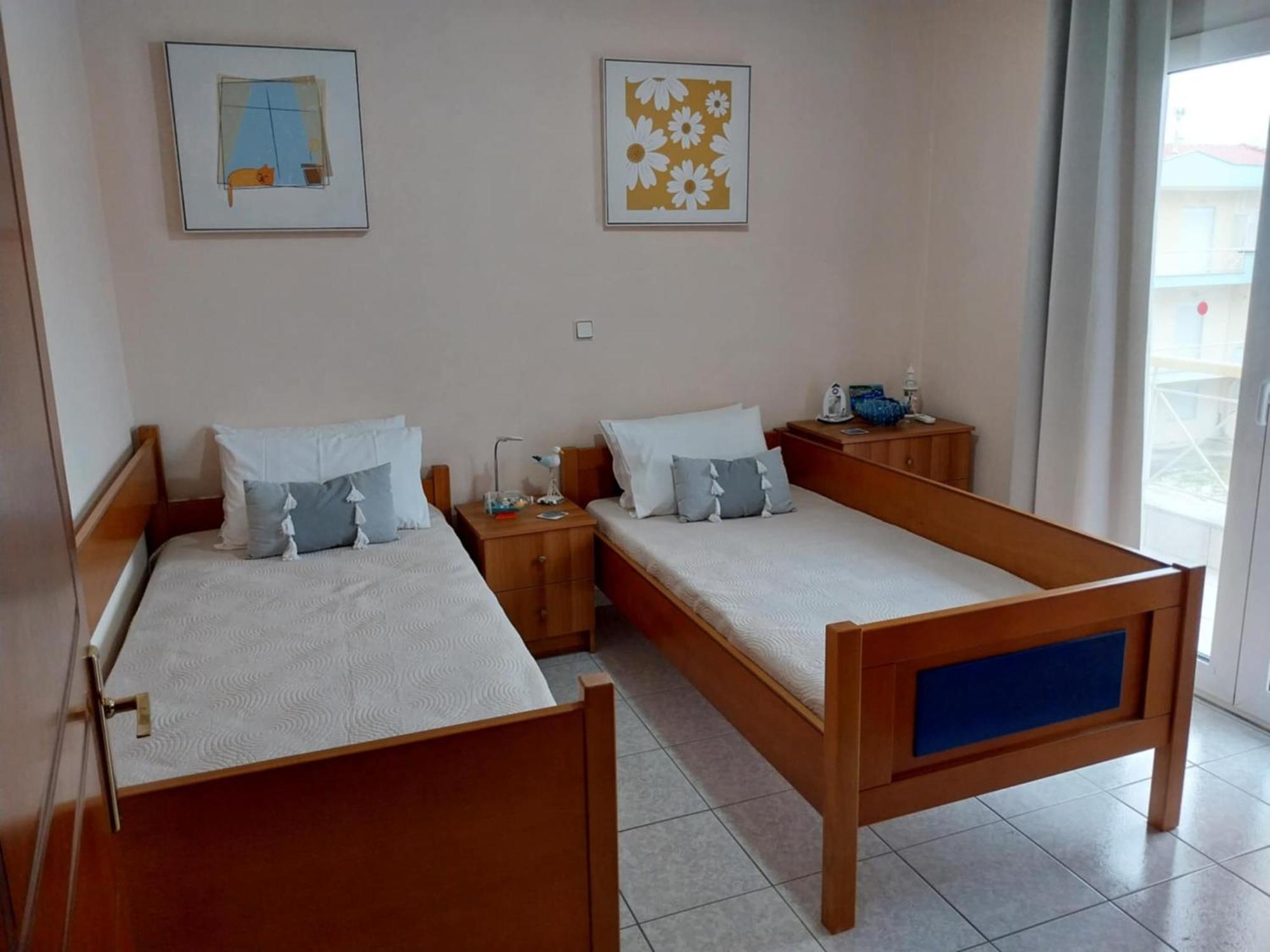 Elegant Apartment Near The Beach Néa Péramos Exteriér fotografie