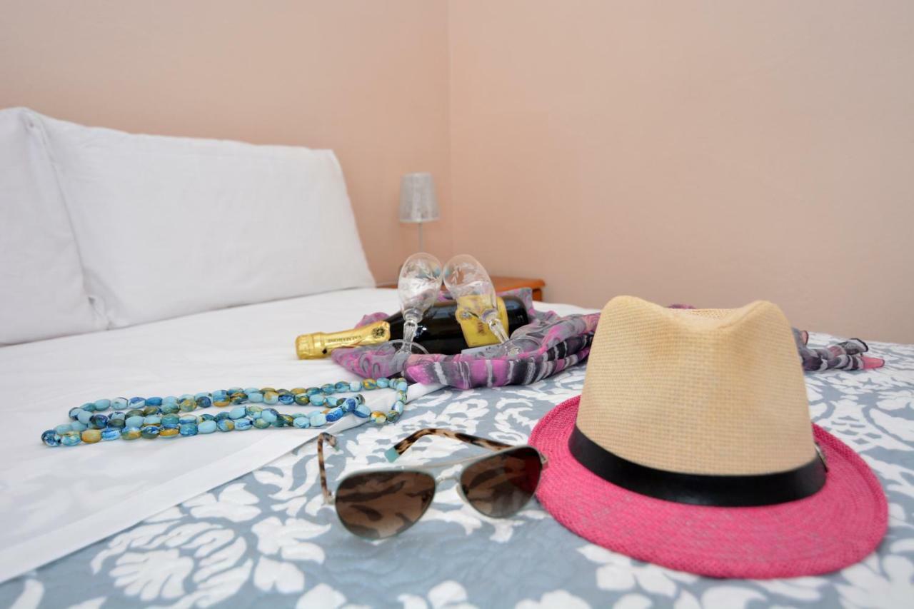 Elegant Apartment Near The Beach Néa Péramos Exteriér fotografie